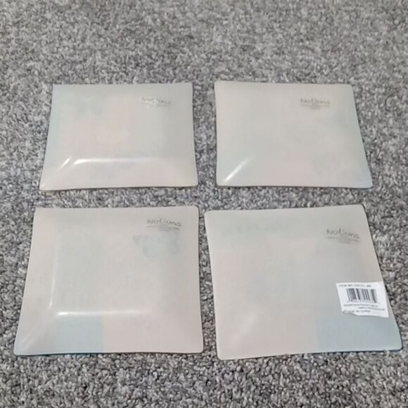 1970's Vintage Notions Post Card Set of 4  Canape Plates / pillar holders. NWT - Picture 6 of 7